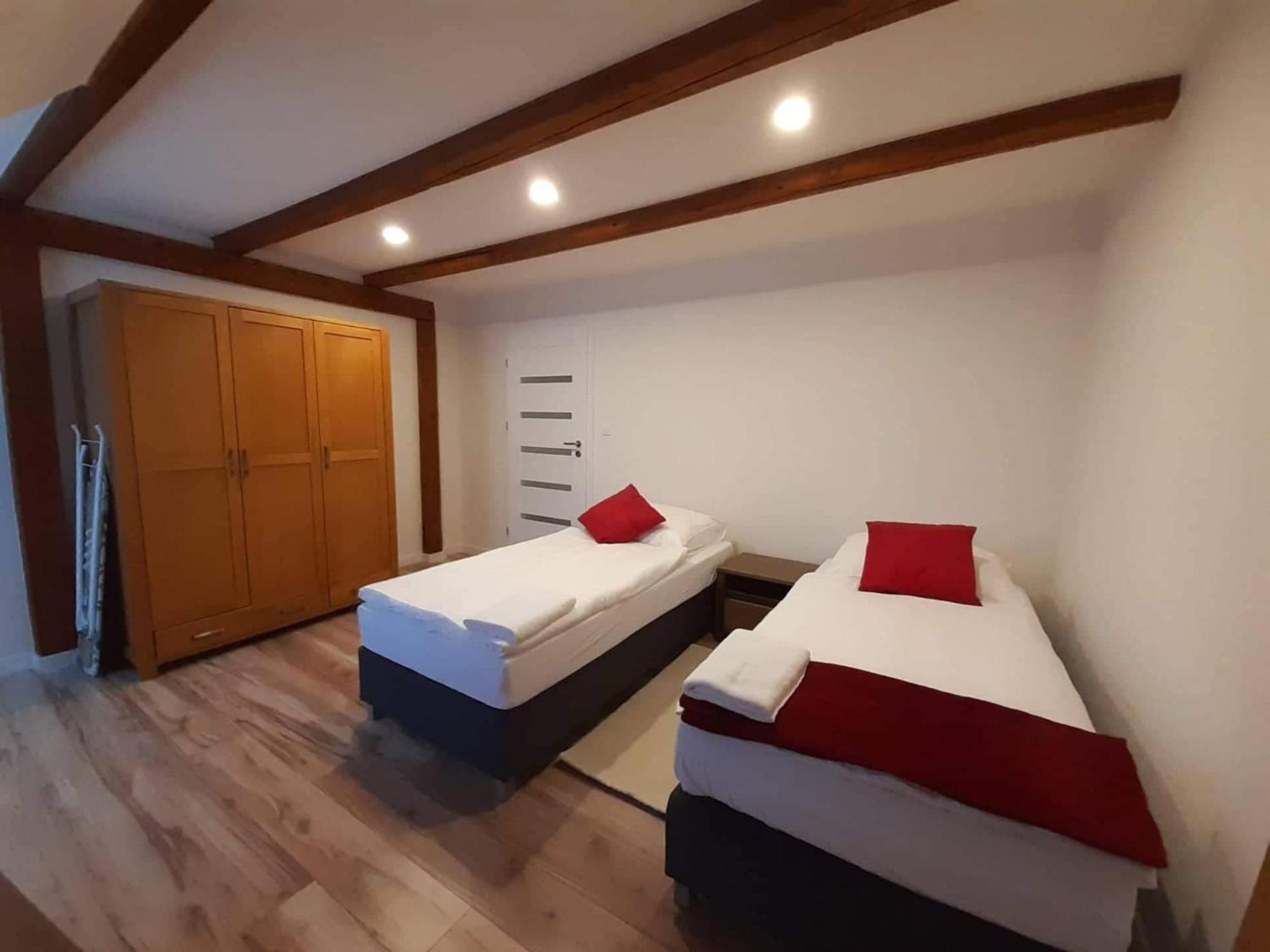 Apartamenty Przy Swierku シクラルスカ・ポレンバ エクステリア 写真