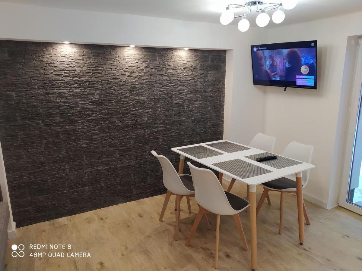 Apartamenty Przy Swierku シクラルスカ・ポレンバ エクステリア 写真
