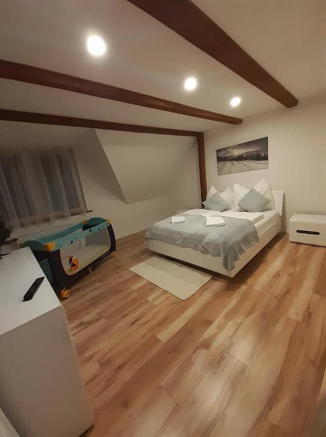 Apartamenty Przy Swierku シクラルスカ・ポレンバ エクステリア 写真
